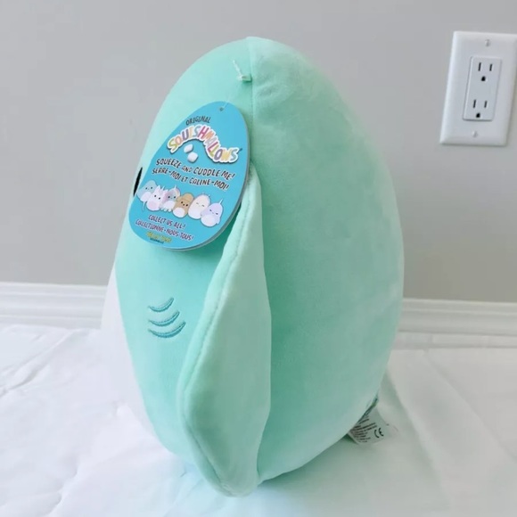 Squishmallow 12" Maggie Stingray Canadian exclusiv - Picture 2 of 4